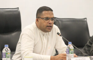 A committee appointed at the ministerial level to provide land title deeds expeditiously in the Ministerial Consultative Committee on Tourism and Land Affairs