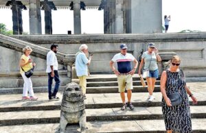 Influx of tourists continues