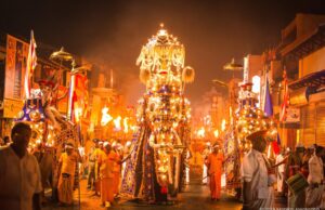 Kandy Esala Perahera’s inaugural Randoli procession tonight (26)