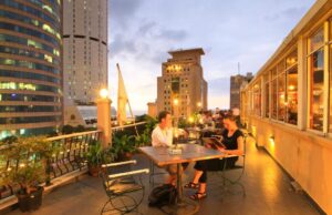 City hotels enjoy good Dec. quarter